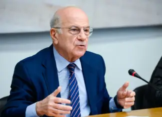 Πέθανε σε ηλικία 75 ετών ο Νάσος Αθανασίου – Η πορεία του στην τηλεόραση και την πολιτική