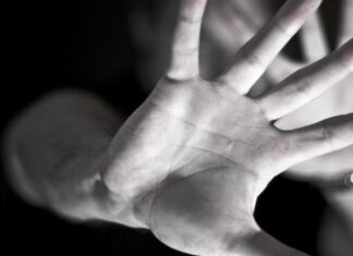 Θεσσαλός επιτέθηκε στη μητέρα του επειδή δεν του έδινε χρήματα για τη μηχανή του – «Με χτύπησε…»