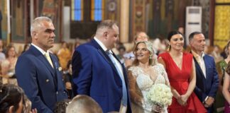 Ο γάμος της δεκαετίας στη Λάρισα: Ο Απόστολος Δόκος και η Κωνσταντίνα ενώθηκαν με τα δεσμά του γάμου(ΦΩΤΟ – ΒΙΝΤΕΟ)