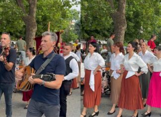 Μικροί και μεγάλοι χόρεψαν στη λαμπερή τελετή λήξης μιας όμορφης χρονιάς για τον Πολιτιστικό Σύλλογο Αμπελοκήπων (φώτο – βίντεο)