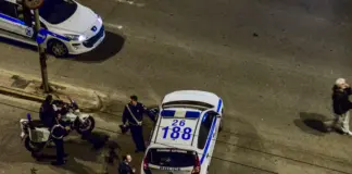 26χρονος χτύπησε και έστειλε τη μητέρα του στο νοσοκομείο – Απείλησε τον πατέρα του με κυνηγετικό όπλο
