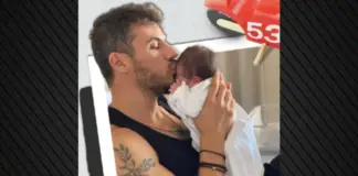 Ο Άκης Πετρετζίκης δημοσίευσε φωτογραφίες με τα παιδιά του: Να τα χαιρόμαστε, να τα βλέπουμε να μεγαλώνουν με πολλή αγάπη