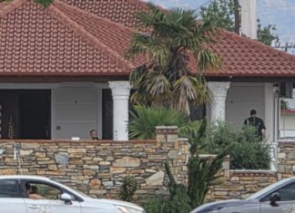 Αυτοψία στις βίλες της γνωστής οικογένειας στη Λάρισα από Πολεοδομία και ΔΕΔΔΗΕ μετά την επιχείρηση της ΕΛΑΣ, έρευνες για ρευματοκλοπές και αυθαίρετα