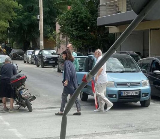 Τροχαίο στην πόλη – Δίκυκλο συγκρούστηκε με αυτοκίνητο – Δείτε φωτογραφίες!