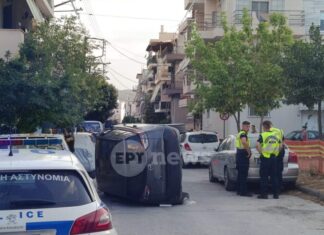 Θεαματική ανατροπή αυτοκινήτου – Περαστικοί απεγκλώβισαν τον οδηγό