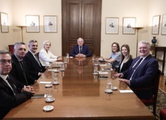 Συνάντηση της Γενικής Γραμματέως της Αποκεντρωμένης Διοίκησης Θεσσαλίας – Στερεάς Ελλάδας, Ρένας Καραλαριώτου, με τον Πρόεδρο της Δημοκρατίας, Κωνσταντίνο Τασούλα