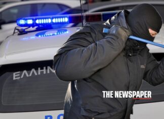 Θράσος χωρίς όρια στον Βόλο: Μπήκαν σε σπίτι, καταγράφηκαν από κάμερες και έφυγαν… ξηλώνοντας μέχρι και τις πόρτες της πολυκατοικίας!
