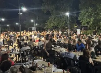 Με μεγάλη επιτυχία πραγματοποιήθηκε ο ετήσιος χορός του Αθλητικού Ομίλου Φαλάνης «Σμόλικας» – Γλέντι μέχρι το πρωί (ΦΩΤΟ – ΒΙΝΤΕΟ)