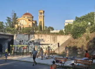 Λάρισα: Σφύζουν από ζωή οι κοίτες του Πηνειού – Έτσι απολαmβάνουν οι Λαρισαίοι το ποτάμι τους