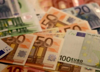 ΕΦΚΑ και ΔΥΠΑ: Έως και σήμερα οι πληρωμές – Ποιους αφορά