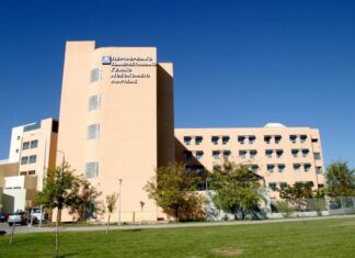 18 υπερσύγχρονα κλινοστρώματα παραδίδονται στην Αιματολογική Κλινική του Π.Γ.Ν.Λ. από την Ελληνική Αντικαρκινική Εταιρεία – Παράρτημα Λάρισας