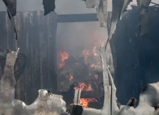 Έτσι έγινε η επιχείρηση ανακύκλωσης στη Λάρισα – Στάχτη και αποκαΐδια / ΦΩΤΟΓΡΑΦΙΕΣ