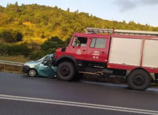 Θανατηφόρο τροχαίο: Δύο νεκροί έπειτα απο σύγκρουση αυτοκινήτου με πυροσβεστικό όχημα