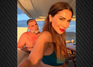 Δέσποινα Βανδή: Οι φωτογραφίες από τις καλοκαιρινές διακοπές με τον Βασίλη Μπισμπίκη