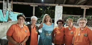 Ευ. Λιακούλη από τη Ραψάνη: «Οργισμένοι αμπελουργοί, αναζητούν ελπίδα- Φέρνω το θέμα στη Βουλή» (φώτο)