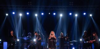 Με μεγάλη επιτυχία πραγματοποιήθηκε η συναυλία της Περιφέρειας με την Ελένη Τσαλιγοπούλου στη Φαρκαδόνα (φωτογραφίες)