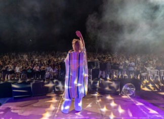 Μια μαγευτική μουσική βραδιά με τη Γιώτα Νέγκα στο Πάρκο του Σπηλαίου Θεόπετρας από την Περιφέρεια Θεσσαλίας (φωτογραφίες)