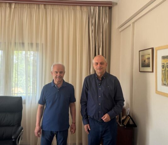 Χρήστος Καπετάνος από τον Δήμο Τεμπών: «Δεν επισκέπτομαι τους Δήμους για εθιμοτυπία. Δουλεύουμε για λύσεις, με ειλικρίνεια»