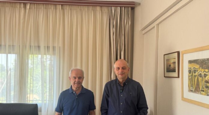 Χρήστος Καπετάνος από τον Δήμο Τεμπών: «Δεν επισκέπτομαι τους Δήμους για εθιμοτυπία. Δουλεύουμε για λύσεις, με ειλικρίνεια»