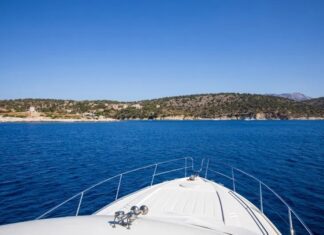 Εισιτήριο με 3 ευρώ φαγητό με 10 ευρώ: Το νησί – θαύμα που επιλέγουν όσοι προτιμούν φθηνές κι ανέμελες διακοπές