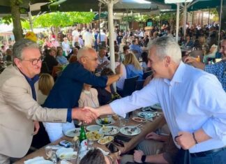 Μάξιμος Χαρακόπουλος για το επεισόδιο στη Σαμαρίνα: «Κόσμια διαμαρτυρία βαφτίστηκε εκδίωξη κυβερνητικών»