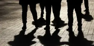 Λάρισα: Λήστεψαν και χτύπησαν ανήλικο σε υπόγεια διάβαση