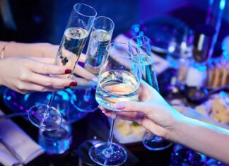 Λάρισα: Σέρβιραν αλκοόλ σε ανήλικες – Μία σύλληψη και τρεις αναζητούμενοι