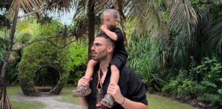 Η Ιωάννα Τούνη φωτογραφίζει τον σύντροφό της με τον γιο της