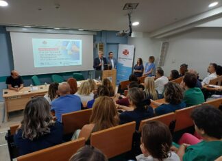 Ενημέρωση για την Υγιεινή και την Ασφάλεια των Εργαζομένων στο Γενικό Λάρισας-button για επιθέσεις σε εργαζόμενους (φωτογραφίες)