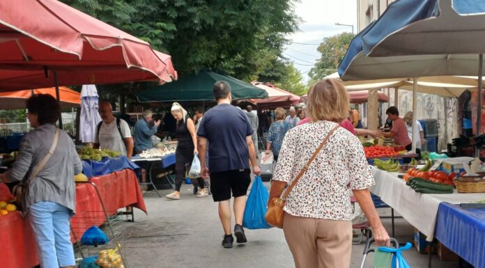 Λαϊκή αγορά στη Λάρισα: Φρέσκα προϊόντα και καλές τιμές, αλλά περιορισμένη κίνηση (φώτο)