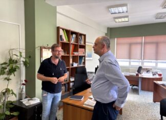 Χρήστος Καπετάνος στον Δήμο Τυρνάβου: «Με συνεργασίες μπορούμε να προσφέρουμε σε Τύρναβο και Αμπελώνα και να κάνουμε τα χωριά μας βιώσιμα» (φώτο και βίντεο)