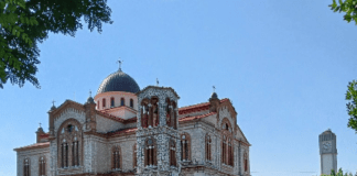 Παρουσία του μητροπολίτη κ. Ιερώνυμου ο εορτασμός των 120 χρόνων της εκκλησίας της Παναγίας στον Αμπελώνα