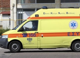 Ξεσπά ο πατέρας του 15χρονου που πέθανε στη Λάρισα: «Μία ώρα παλεύαμε να τον κρατήσουμε στη ζωή, σήμερα έχω το παιδί μου ντυμένο γαμπρό»