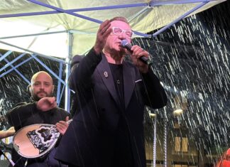 Λάρισα: Ξανά στη σκηνή ο Λευτέρης Πανταζής – Επαναλαμβάνεται η συναυλία χωρίς επιπλέον κόστος για τον Δήμο