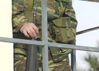 “Λουκέτο” σε στρατόπεδο περιοχής της Λάρισας!