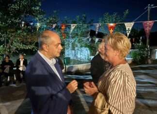 Στο Πουρνάρι Τεμπών ο Χρήστος Καπετάνος-«Εκεί όπου το καφενείο βοηθά να κρατιέται το χωριό ζωντανό»