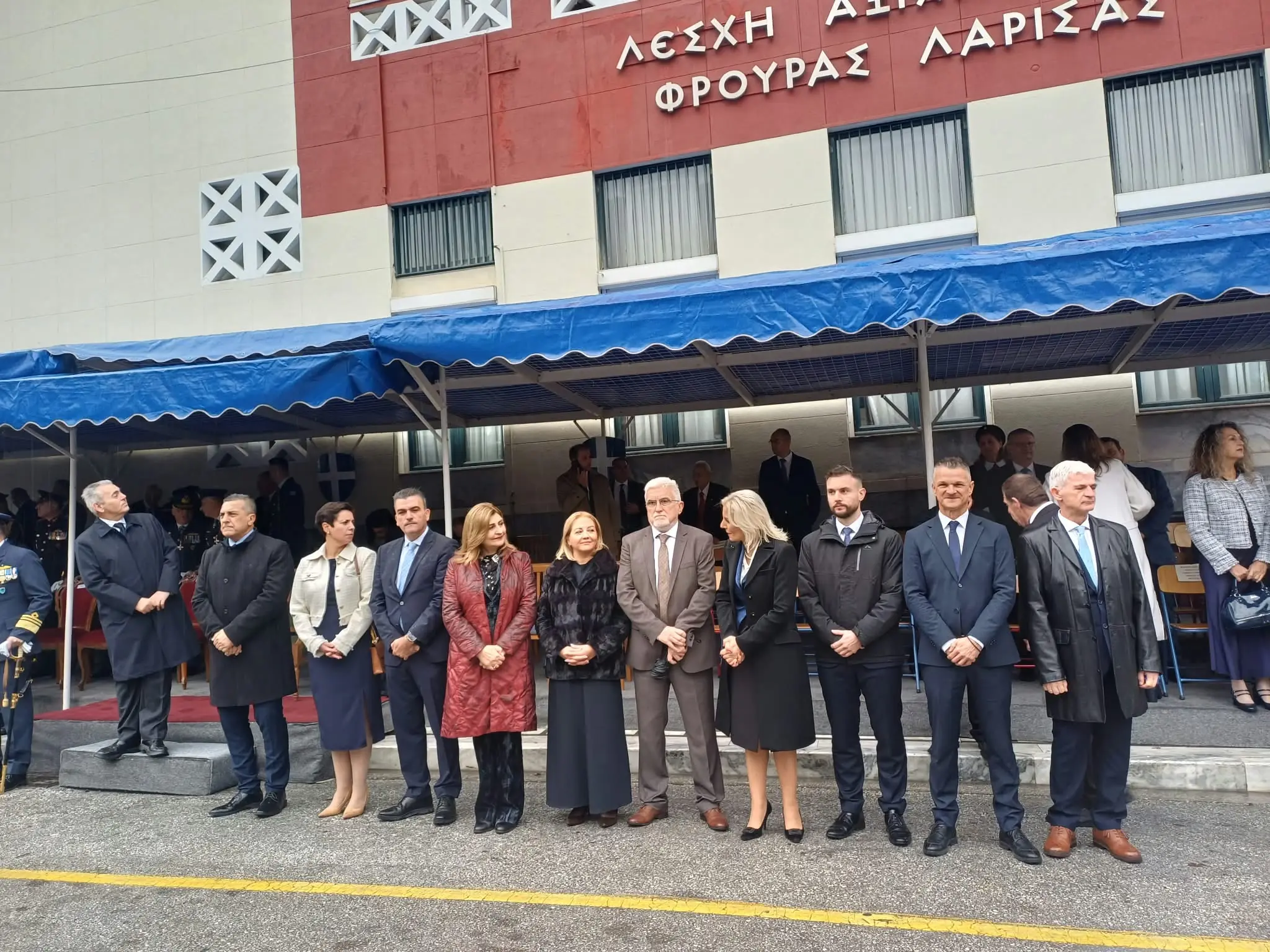 Μεγαλειώδης η μαθητική και στρατιωτική παρέλαση της Λάρισας για την 28η Οκτβρίου (φωτογραφίες και βίντεο)!