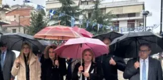 Στα Φάρσαλα η Χριστίνα Κοντογιάννη τιμώντας την επέτειο του ΟΧΙ 1940 LarisaNew.gr - Ειδήσεις από τη Λάρισα και τη Θεσσαλία