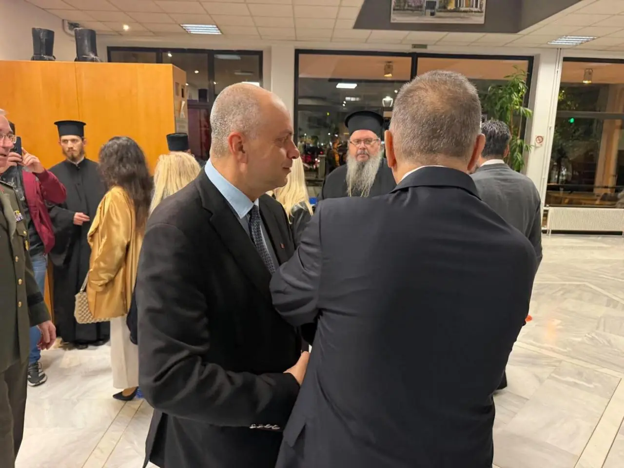 Χρήστος Καπετάνος: «Το Άγιο Όρος είναι η πνευματική φωνή της Ελλάδας με διεθνή ακτινοβολία» – Στην ομιλία του Αλκιβιάδη Στεφανή στη Λάρισα