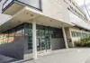 Πέταξε τραπεζάκι σαλονιού στην σύντροφό του και την σκότωσε