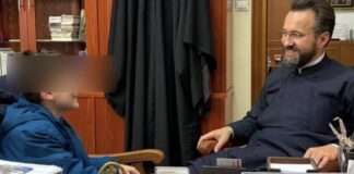 Συγκινεί ο 9χρονος Κωνσταντίνος που έφτιαξε παραμύθι για τον Τρικαλινό ιερέα από τη Μεγάρχη που τον επισκεπτόταν στην παιδοογκολογική του Ιπποκράτειου LarisaNew.gr - Ειδήσεις από τη Λάρισα και τη Θεσσαλία